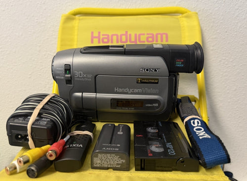 Sony Handycam CCD-TRV82 Hi8 Camcorder + USB Transfer Kit TESTED WORKING 0