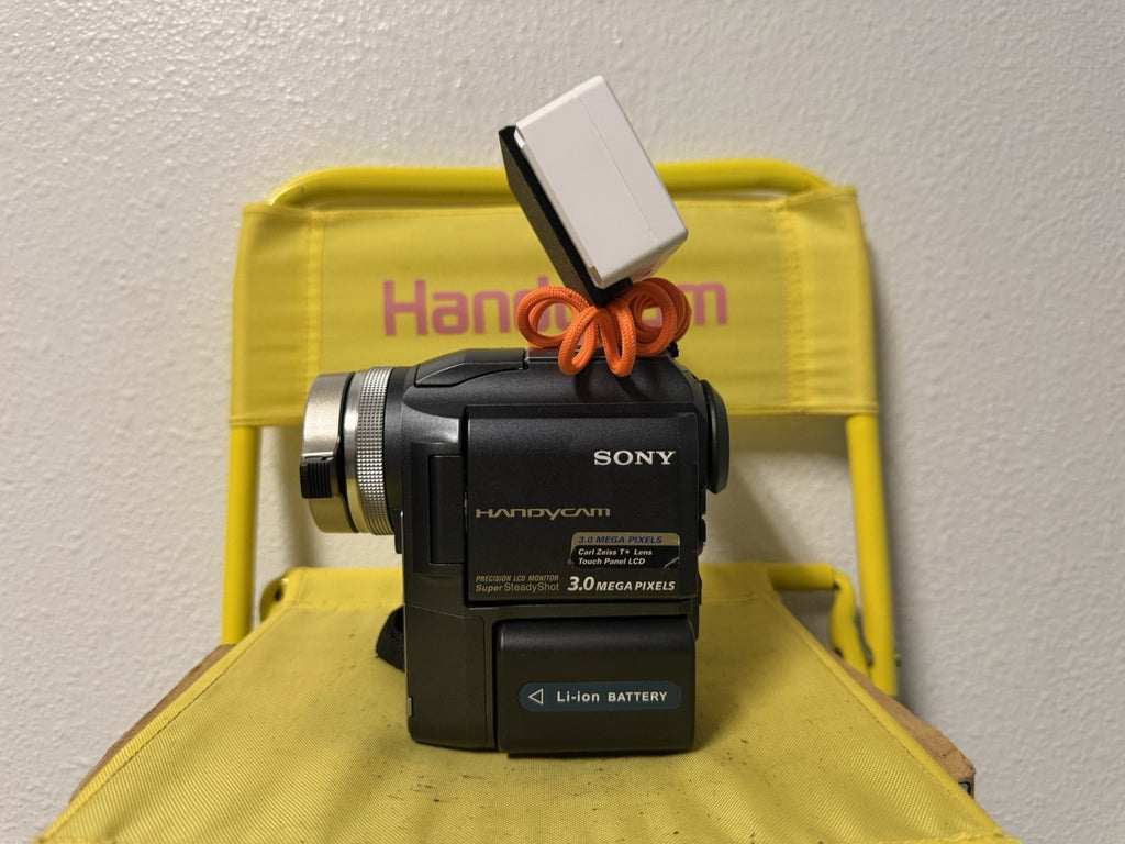 Sony Handycam DCR-PC330 Mini DV Tapeless Powerplay + Fisheye W/Nightshot 1
