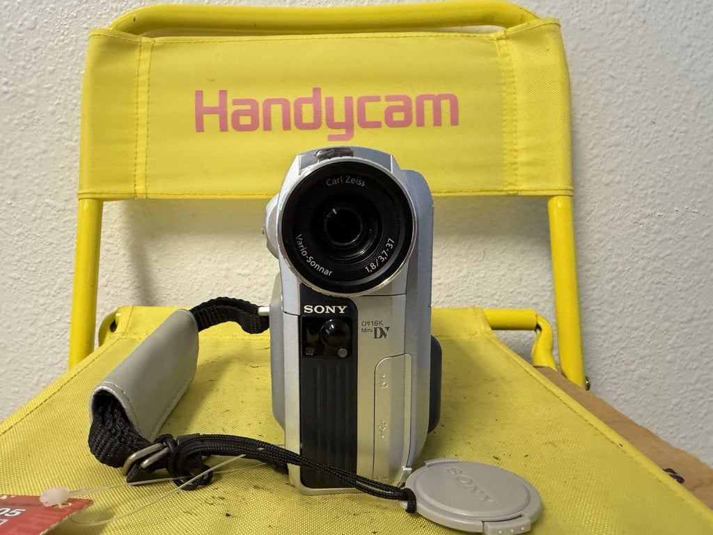 Sony Handycam DCR-PC105 Mini DV Camcorder w/Nightshot + USB TESTED WORKING 2