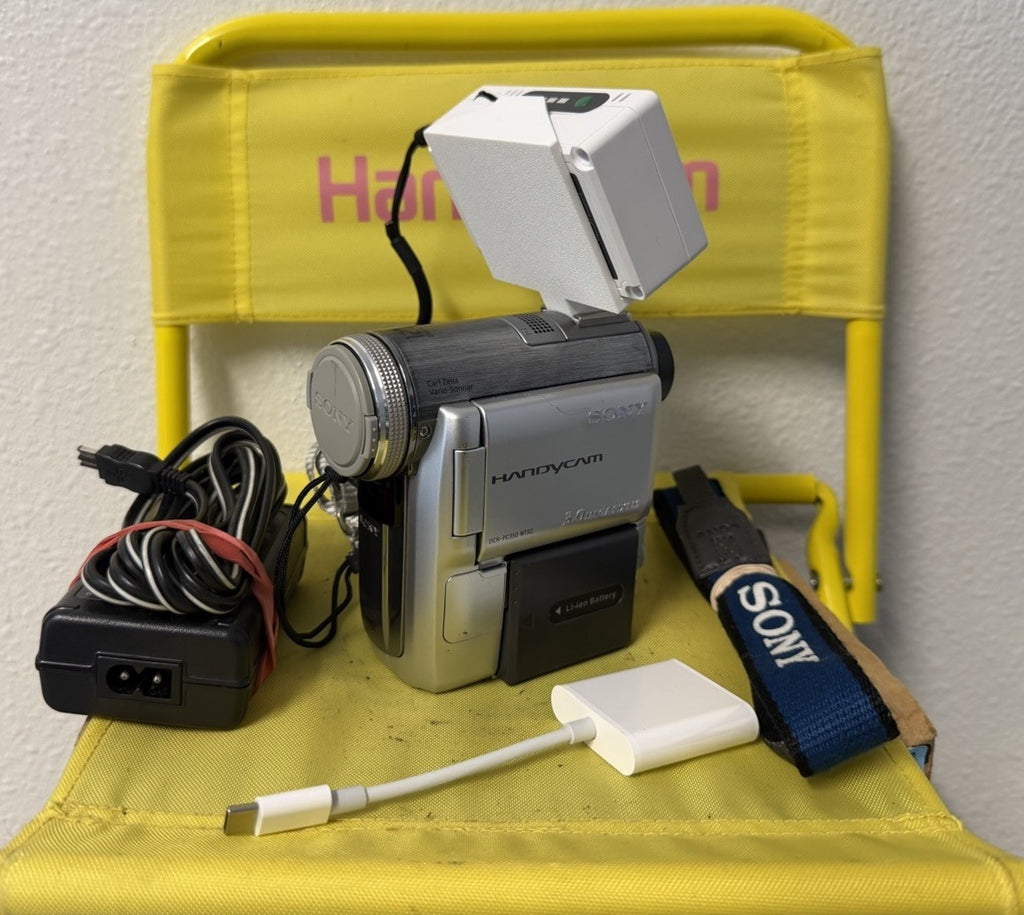 Sony Handycam DCR-PC350 Mini DV Tapeless Powerplay W/Nightshot TESTED WORKING 0