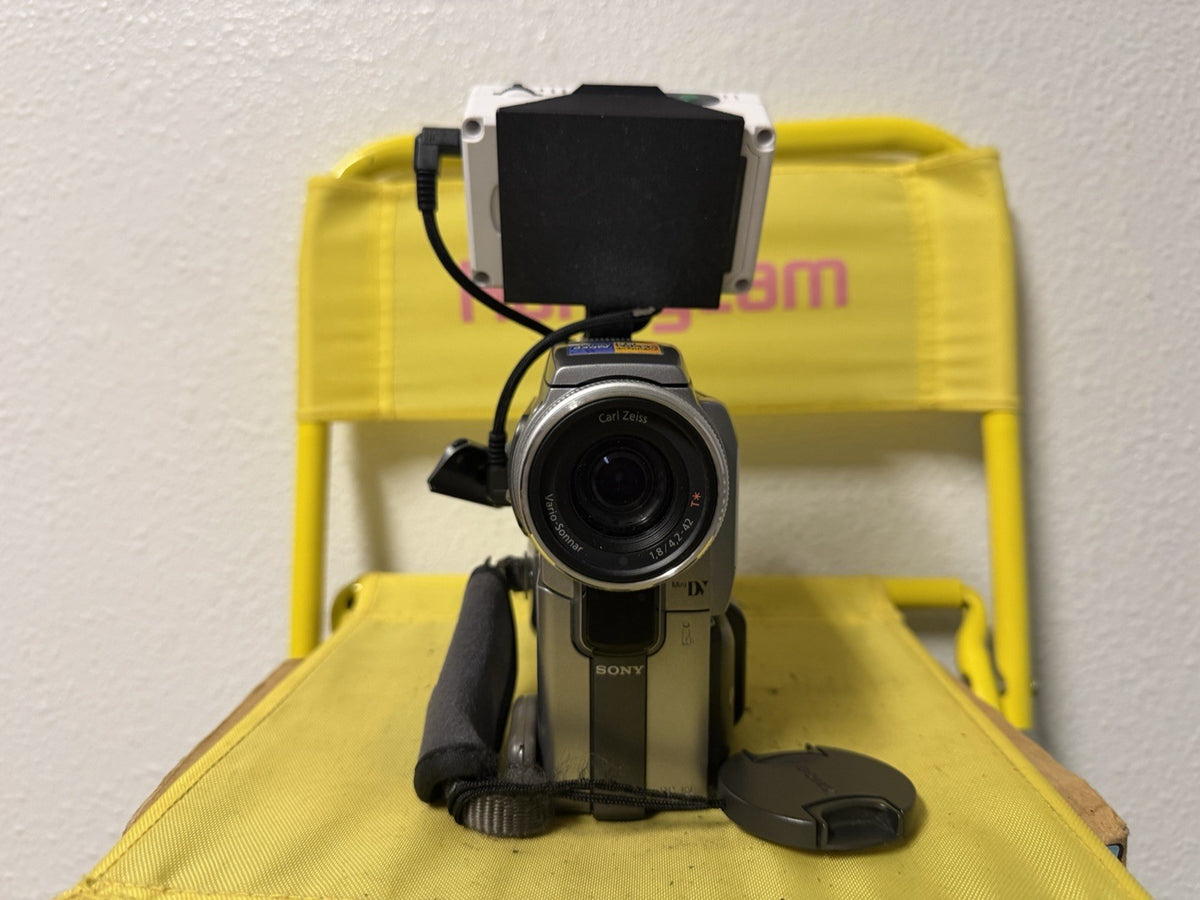 Sony Handycam DCR-PC120 Mini DV Tapeless Powerplay To Micro SD W/Nightshot 2