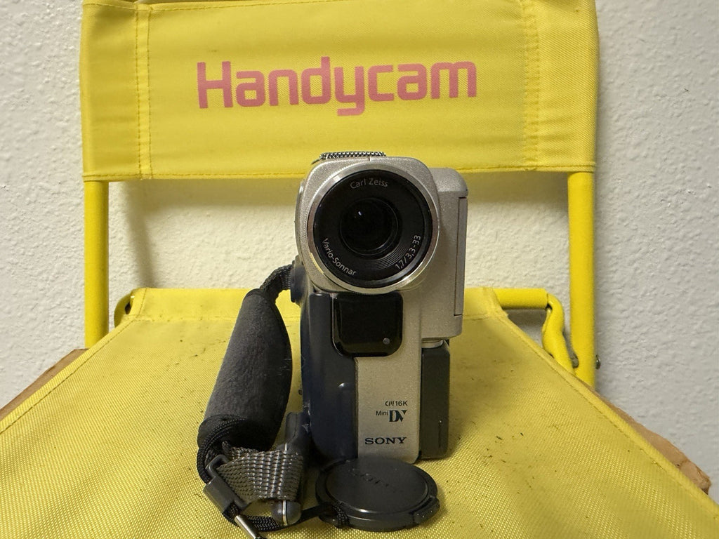 Sony Handycam DCR-PC5 Mini DV Camcorder w/Nightshot + USB TESTED WORKING  RARE2