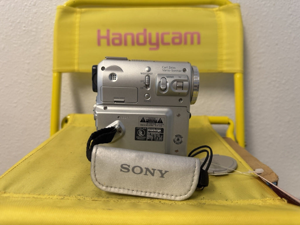 Sony Handycam DCR-PC105 Mini DV Camcorder w/Nightshot + USB TESTED WORKING 3