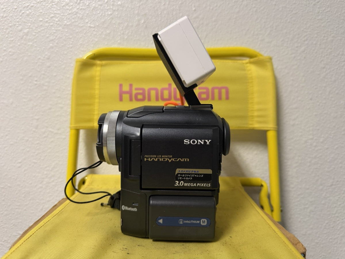 Sony Handycam DCR-PC330 Mini DV Tapeless Powerplay W/Nightshot TESTED WORKING 1