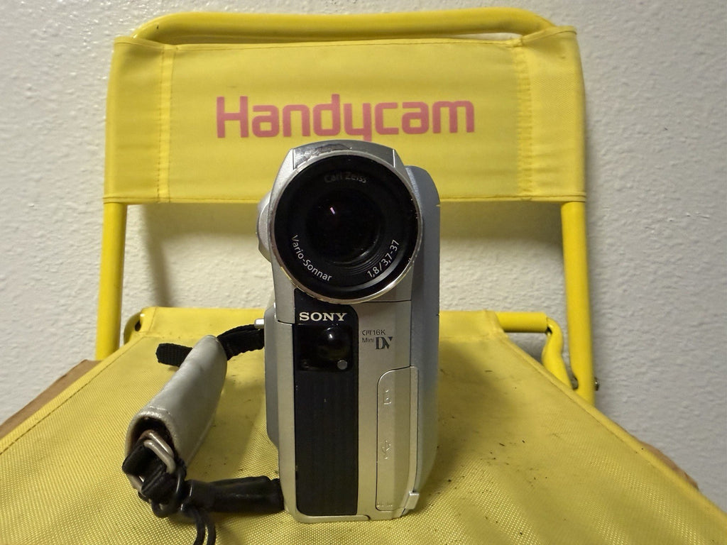 Sony Handycam DCR-PC105 Mini DV Camcorder w/Nightshot + USB TESTED WORKING 2